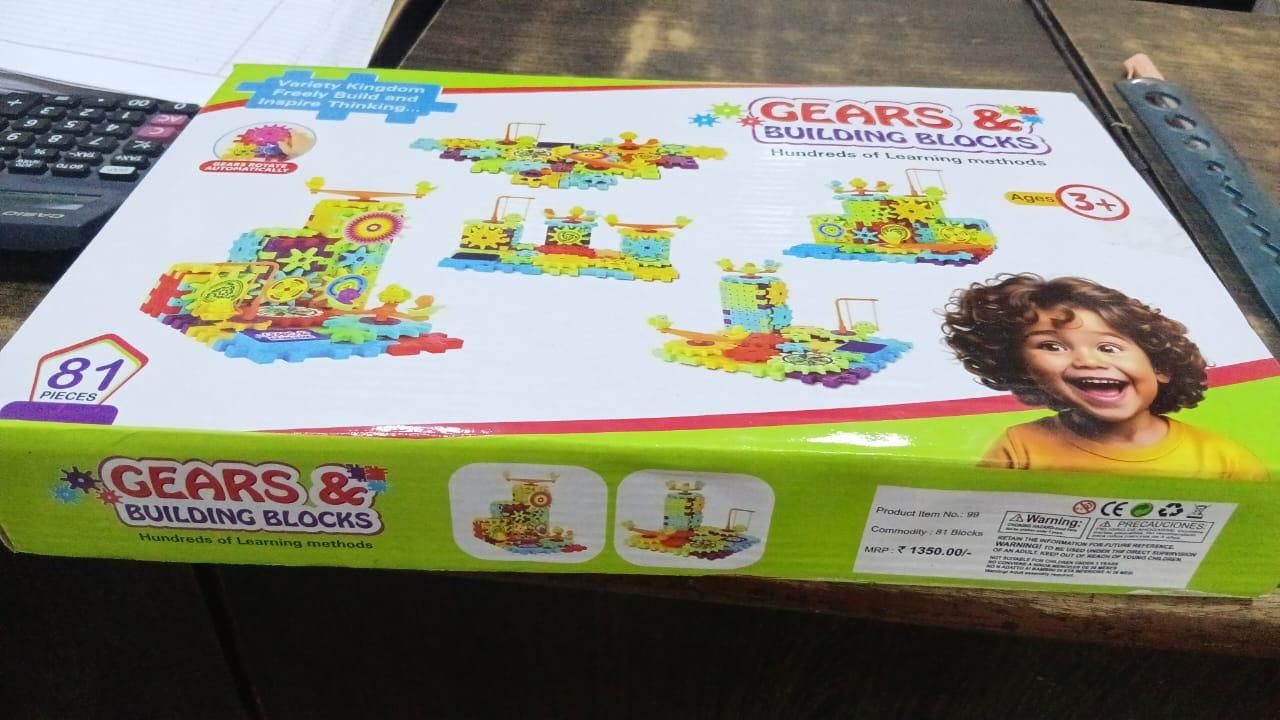 Battery Operated 81pcs Rotating Building Blocks with Gears for STEM Learning